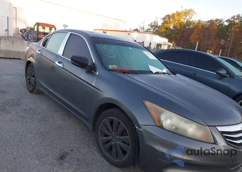 2011 Honda Accord 2.4 Ex-L from USA, damaged, VIN 1HGCP2F82BA006009